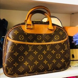 Louis Vuitton Purse